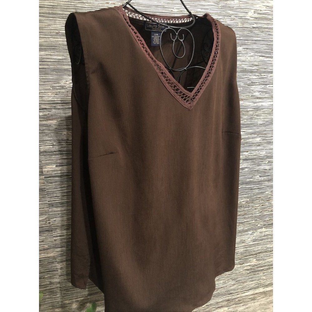 20W Top Blouse brown embroidered sleeveless